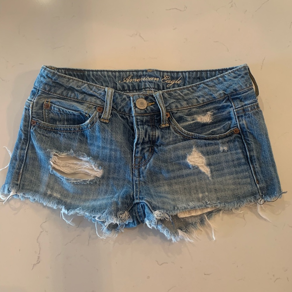 American Eagle Daisy Duke Cut Off Shorts - 00